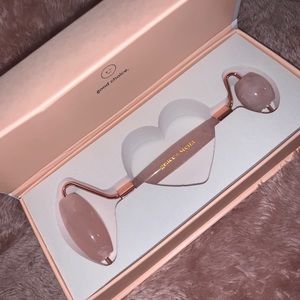 Grace & Stella Rose Quarts Facial Roller